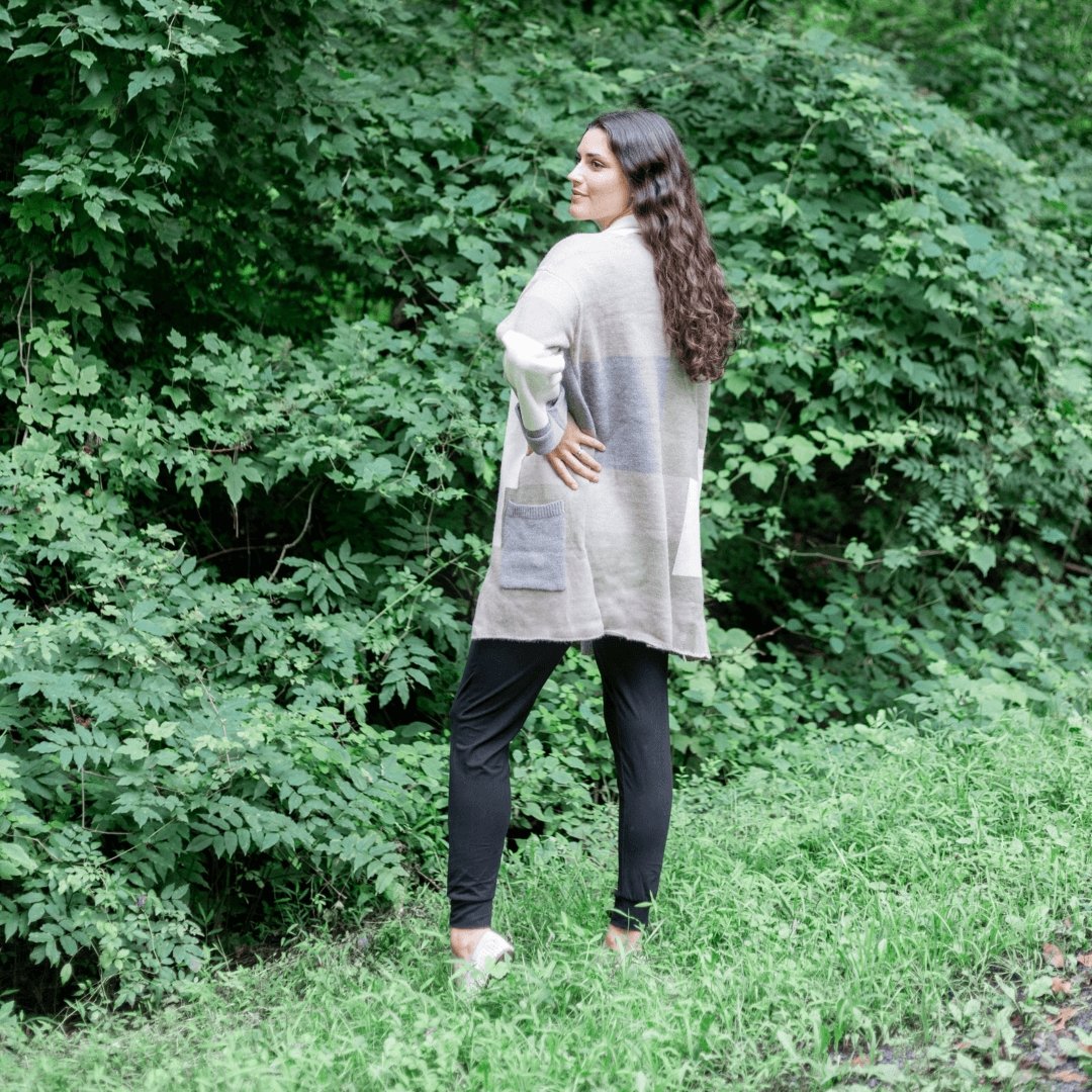 The Daphne Sweater - Bee The Light
