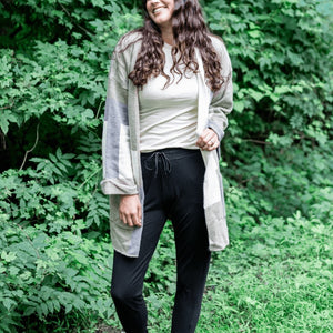 The Daphne Sweater - Bee The Light