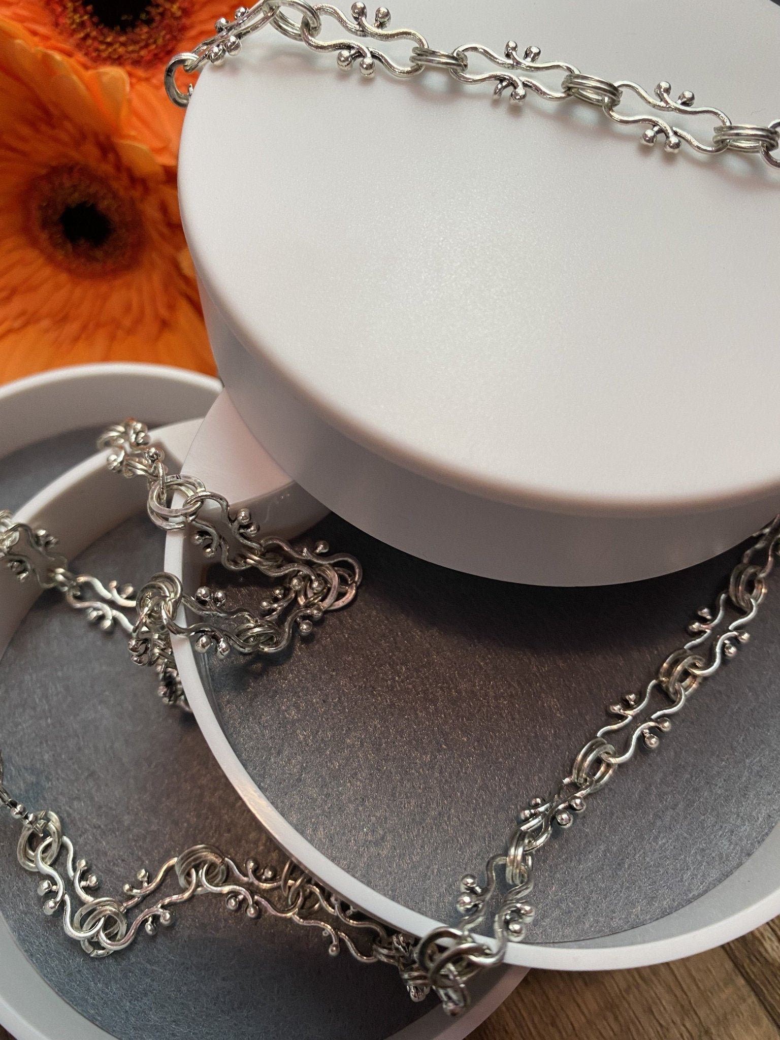 The Eden Necklace - Bee The Light